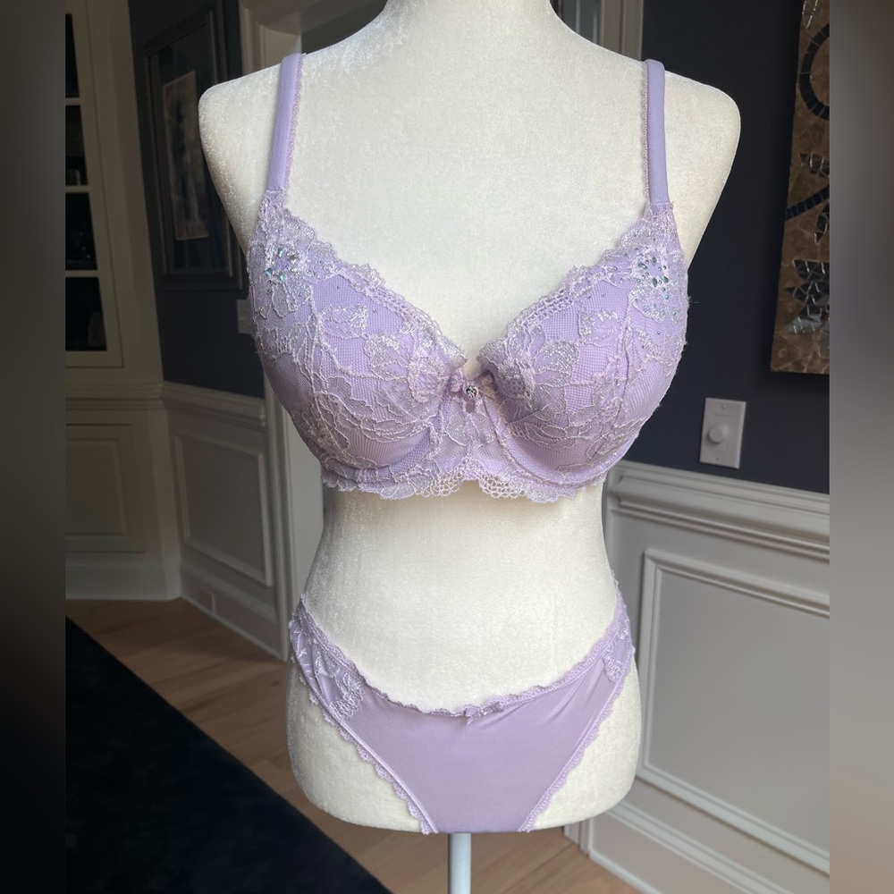 Body by Victoria, lined Demi bra and panty set